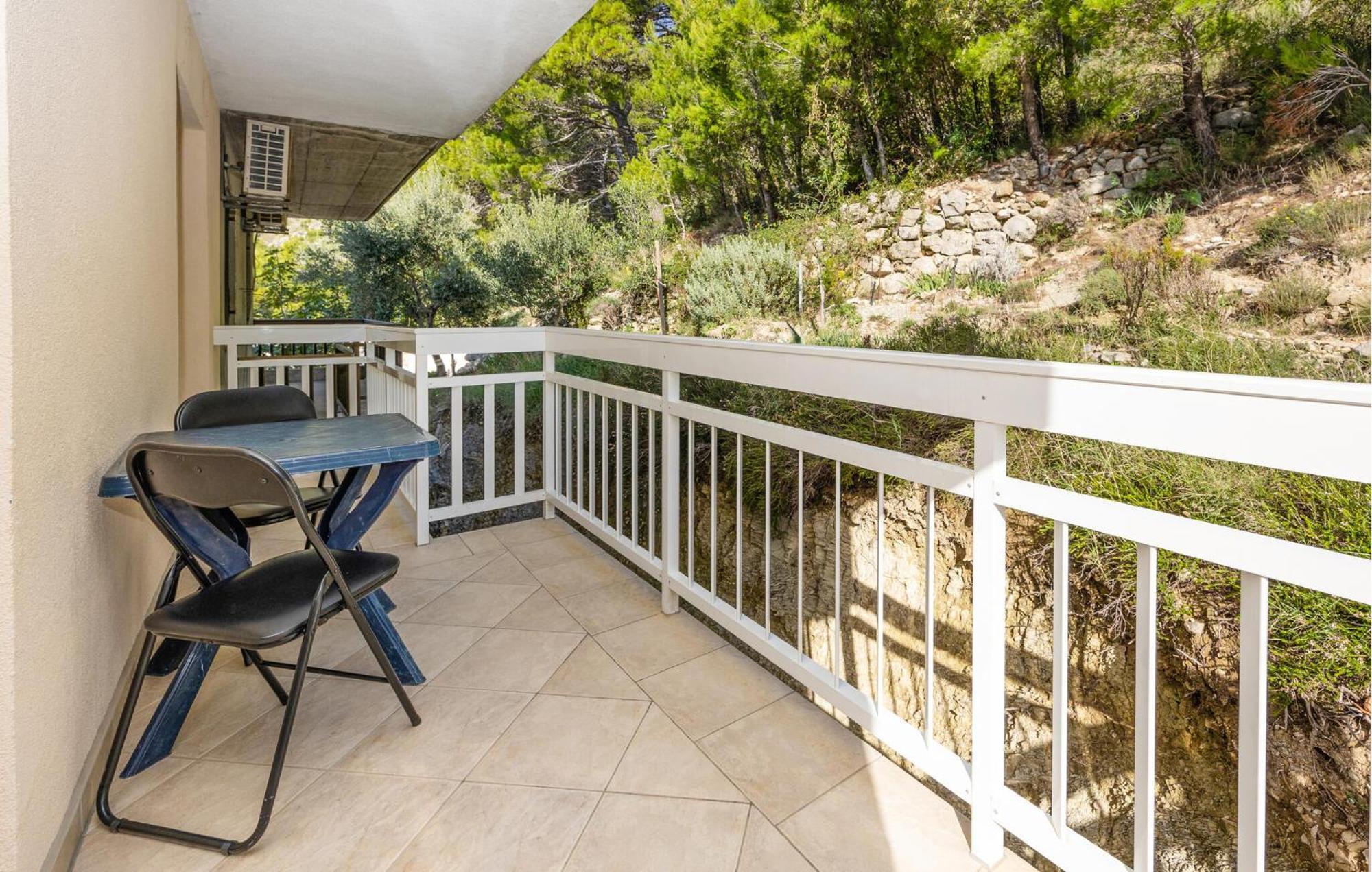 1 Bedroom Awesome Apartment In Lokva Rogoznica Luaran gambar